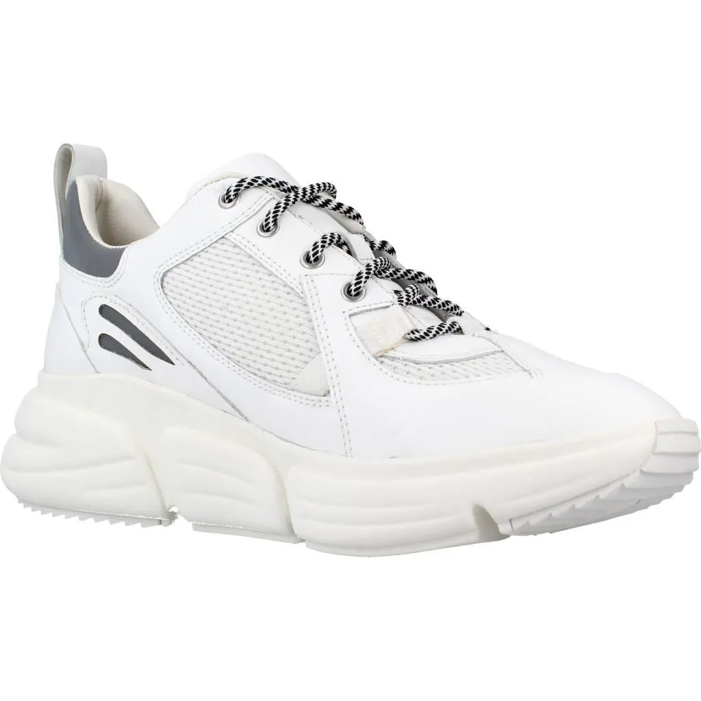 CLARKS TRICOMET LACE