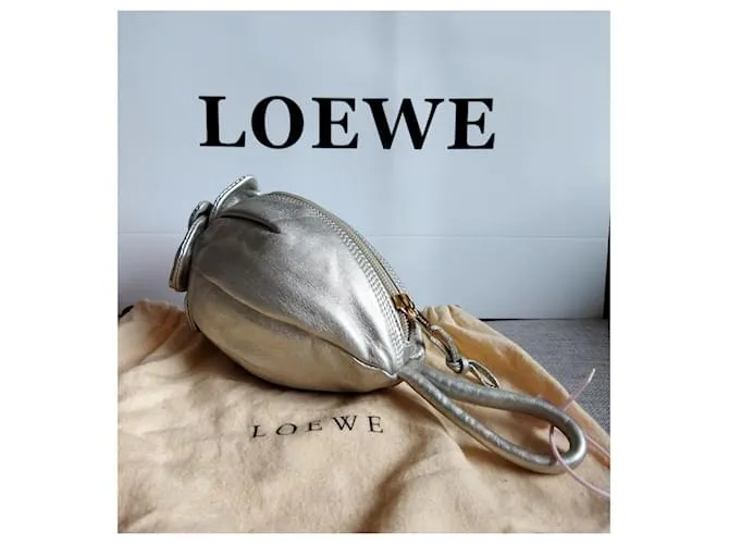 Loewe Bolsos de mano Plata 